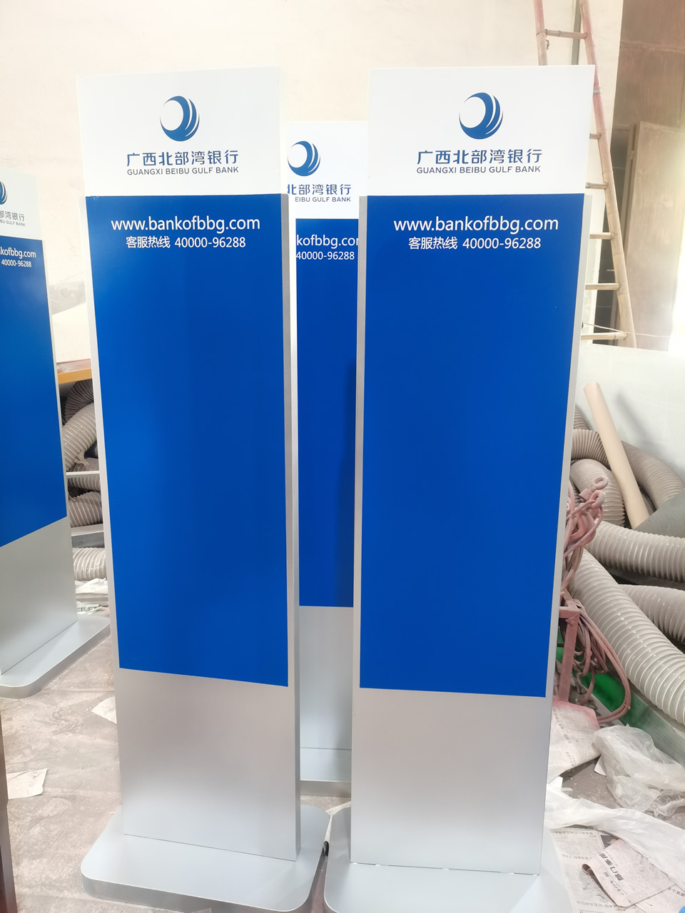 專業(yè)做標(biāo)識(shí)標(biāo)牌的廠家——【巨匠標(biāo)識(shí)，標(biāo)識(shí)制作廠家】