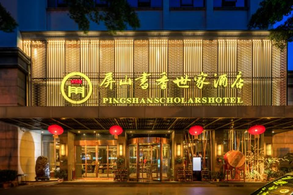 酒店不銹鋼發(fā)光字生產(chǎn)廠家——【巨匠標識，標識制作廠家】